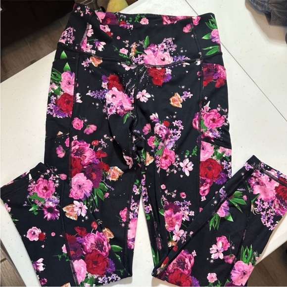 VICTORIA SECRET On Point Essential Pocket Leggings High Rise in Small - Picture 5 of 7